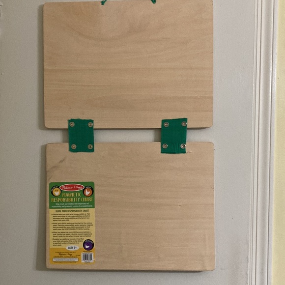 Melissa & Doug My Magnetic Responsibility Chart - Picture 13 of 13